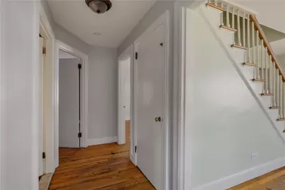26 West Lawn Avenue, Pawtucket, RI 02860 - Photo 15