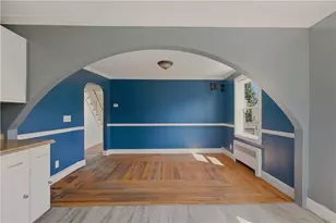26 W Lawn Ave, Pawtucket, RI 02860 - Photo 13