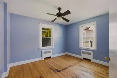 26 West Lawn Avenue, Pawtucket, RI 02860 - Photo 9