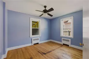 26 W Lawn Ave, Pawtucket, RI 02860 - Photo 9