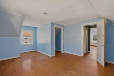 26 West Lawn Avenue, Pawtucket, RI 02860 - Photo 21