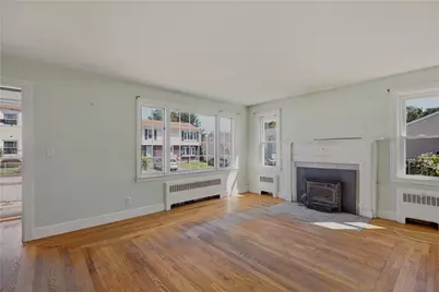 26 West Lawn Avenue, Pawtucket, RI 02860 - Photo 5