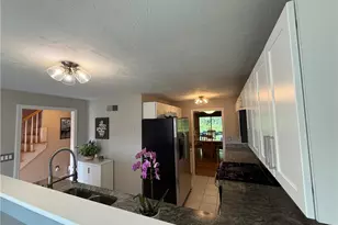 35 Waterview Dr, Smithfield, RI 02917 - Photo 5