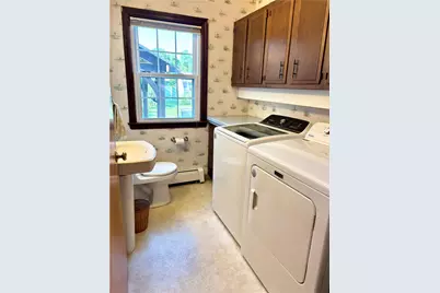 55 Nightingale Avenue, Warwick, RI 02889 - Photo 25