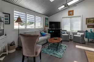 14 Mitchell Ave, South Kingstown, RI 02879 - Photo 5