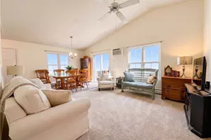 565 Quaker Ln, West Warwick, RI 02893 - Photo 5