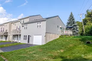 565 Quaker Ln, West Warwick, RI 02893 - Photo 3