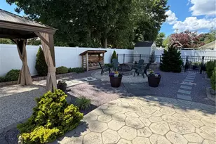 39 Merry Mount Dr, Warwick, RI 02888 - Photo 13