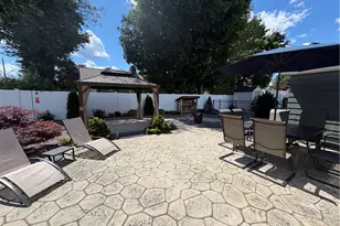 39 Merry Mount Dr, Warwick, RI 02888 - Photo 11