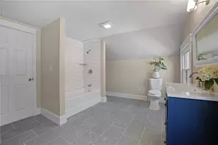 254 Mt Pleasant Ave, Providence, RI 02908 - Photo 25