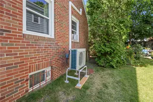 254 Mt Pleasant Ave, Providence, RI 02908 - Photo 33