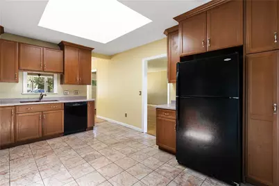 278 Green End Avenue, Middletown, RI 02842 - Photo 9