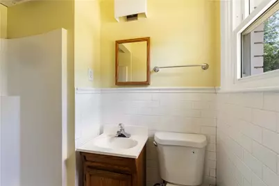 278 Green End Avenue, Middletown, RI 02842 - Photo 17