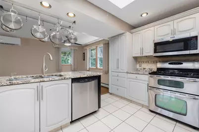 110 Dean Avenue, Smithfield, RI 02917 - Photo 13