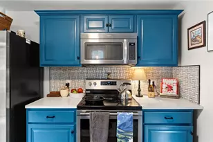 51 Torrington Dr, Warwick, RI 02889 - Photo 11