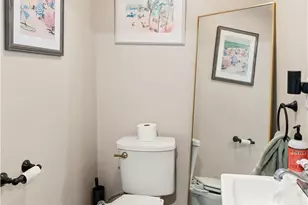 51 Torrington Dr, Warwick, RI 02889 - Photo 17