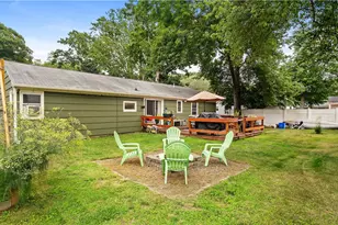51 Torrington Dr, Warwick, RI 02889 - Photo 35