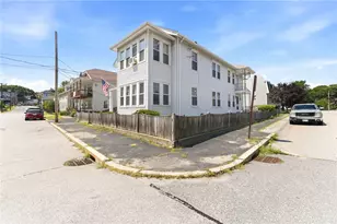 362 Ballou St, Woonsocket, RI 02895 - Photo 3