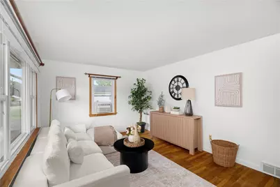 27 Gorizia Street, Pawtucket, RI 02860 - Photo 5