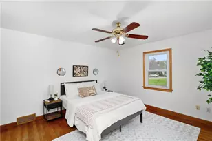 27 Gorizia St, Pawtucket, RI 02860 - Photo 13