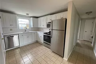 4 Almy Ct, Newport, RI 02840 - Photo 3