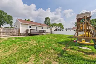 89 Sharon St, Cranston, RI 02910 - Photo 3