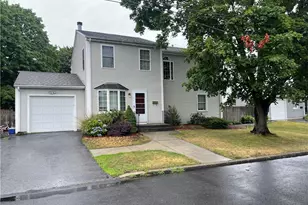 210 Pinecrest Dr, Pawtucket, RI 02861 - Photo 1