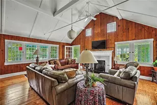 176 Browning St, South Kingstown, RI 02879 - Photo 5