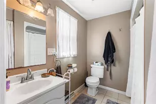 10 Wannisett Ave, East Providence, RI 02915 - Photo 13