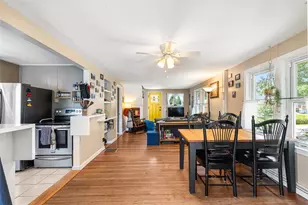 10 Wannisett Ave, East Providence, RI 02915 - Photo 11