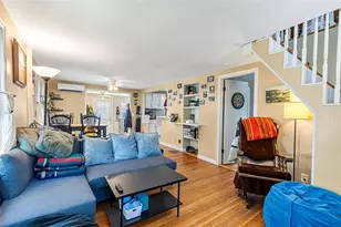 10 Wannisett Ave, East Providence, RI 02915 - Photo 5