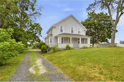 226 Turnpike Avenue, Portsmouth, RI 02871 - Photo 3