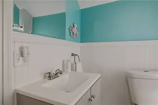 226 Turnpike Ave, Portsmouth, RI 02871 - Photo 31