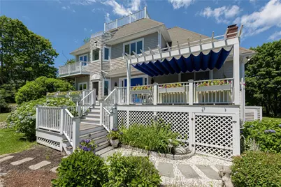 39 Brenton Road, Newport, RI 02840 - Photo 1