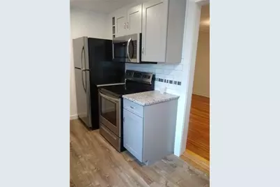 27 Mount Vernon Street #1, Newport, RI 02840 - Photo 5
