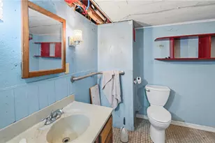 20 Colonial Village Rd, Hopkinton, RI 02804 - Photo 33
