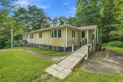 20 Colonial Village Road, Hopkinton, RI 02804 - Photo 3