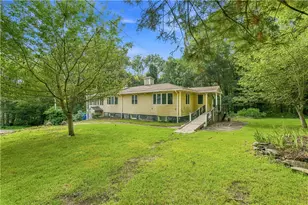 20 Colonial Village Rd, Hopkinton, RI 02804 - Photo 5