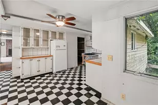 20 Colonial Village Rd, Hopkinton, RI 02804 - Photo 25