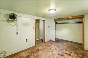 20 Colonial Village Rd, Hopkinton, RI 02804 - Photo 21