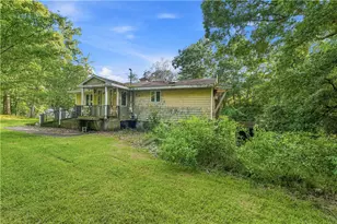 20 Colonial Village Rd, Hopkinton, RI 02804 - Photo 7