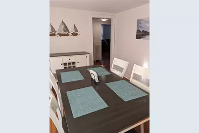 27 Mount Vernon Street #2, Newport, RI 02840 - Photo 5