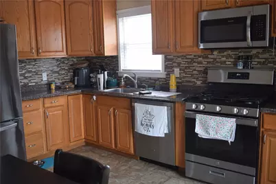 80 Martin Street, Pawtucket, RI 02861 - Photo 15