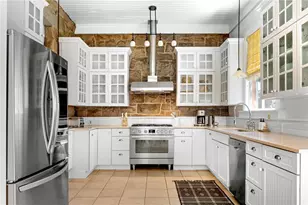 3 Hazard Ave, Newport, RI 02840 - Photo 17