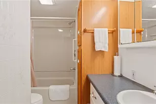 979 Toll Gate Rd, Warwick, RI 02886 - Photo 15