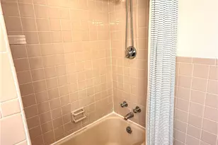 543 Lloyd Ave, Providence, RI 02906 - Photo 31