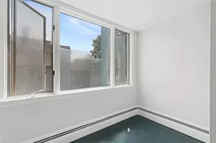 543 Lloyd Ave, Providence, RI 02906 - Photo 17