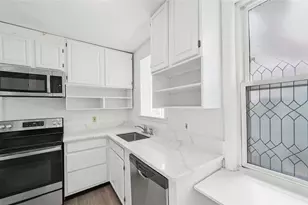 543 Lloyd Ave, Providence, RI 02906 - Photo 11
