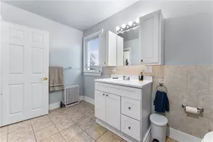 34 Kent Ave, East Providence, RI 02914 - Photo 35