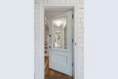 19 Princeton Street, Newport, RI 02840 - Photo 5